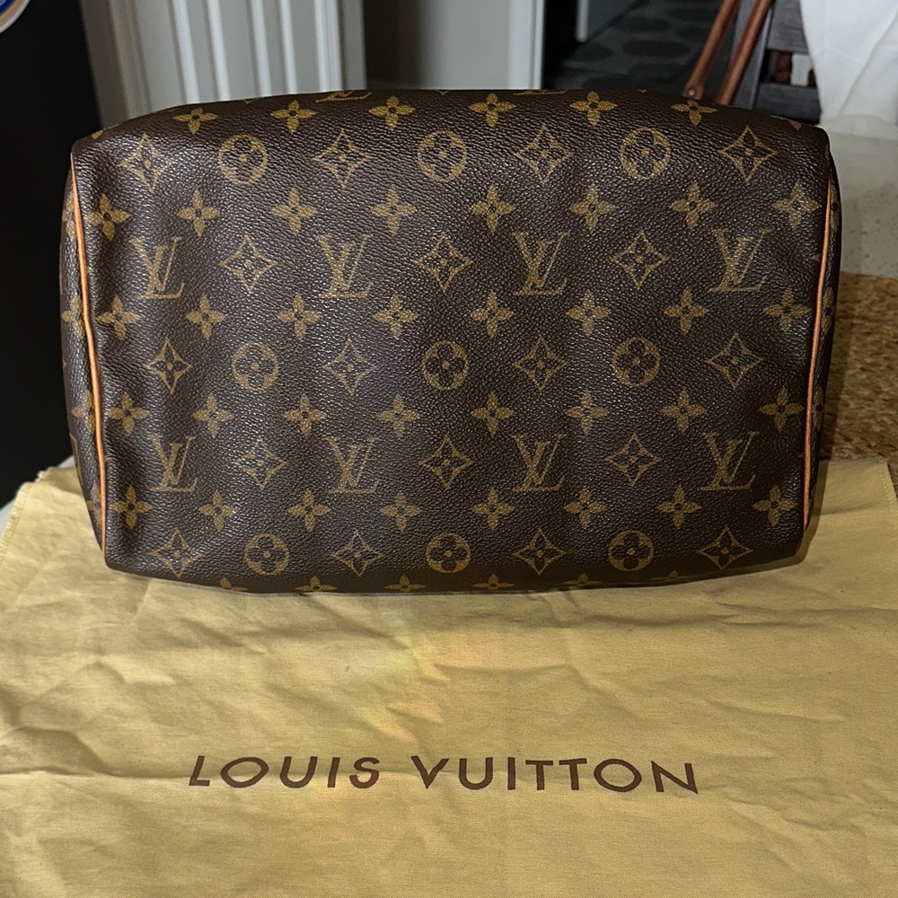 Louis Vuitton Monogram Speedy 30 - Picture 13 of 16